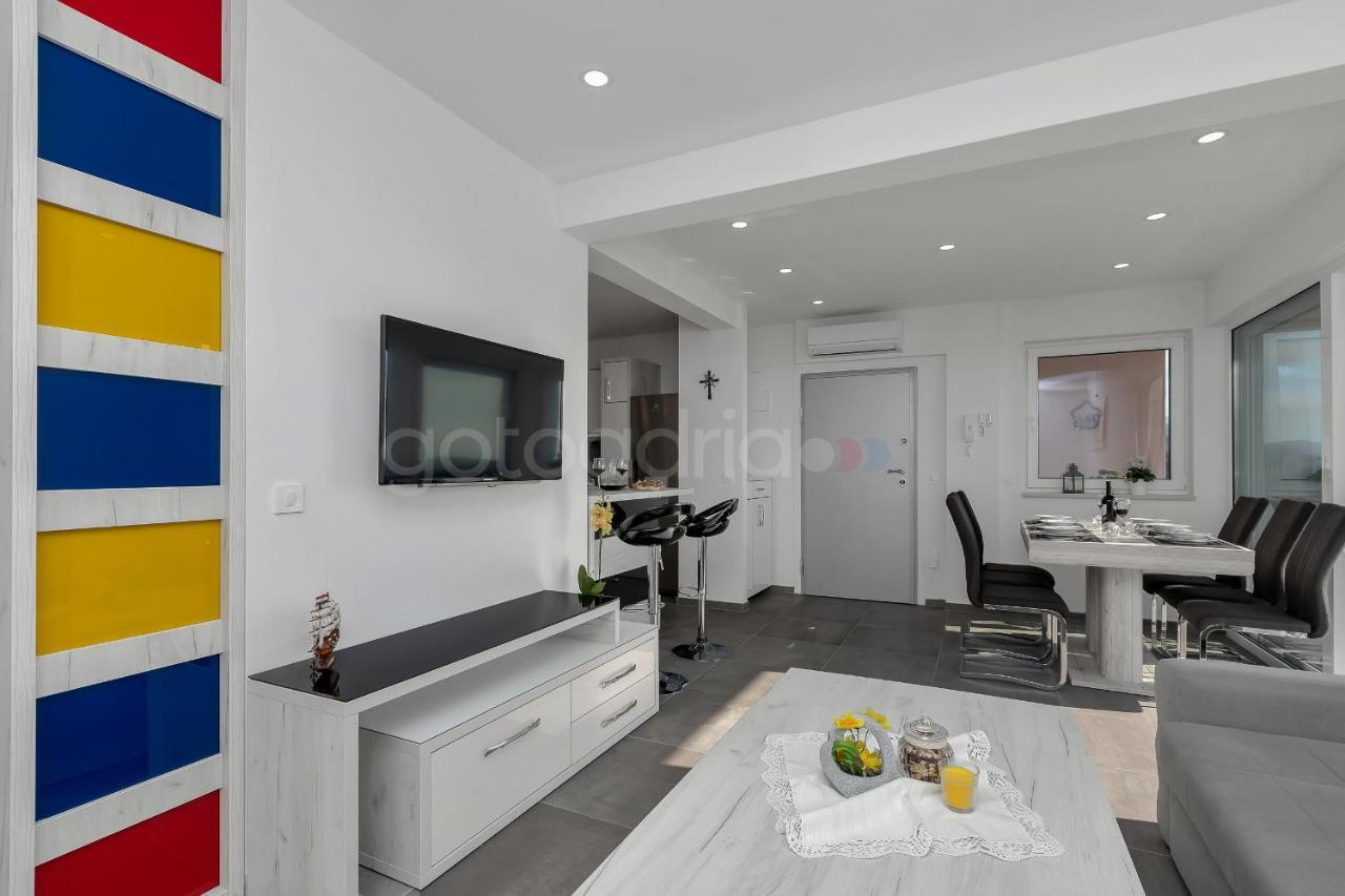 Luxury Apartment Poseidon - Free Beach Parking Makarska Bagian luar foto