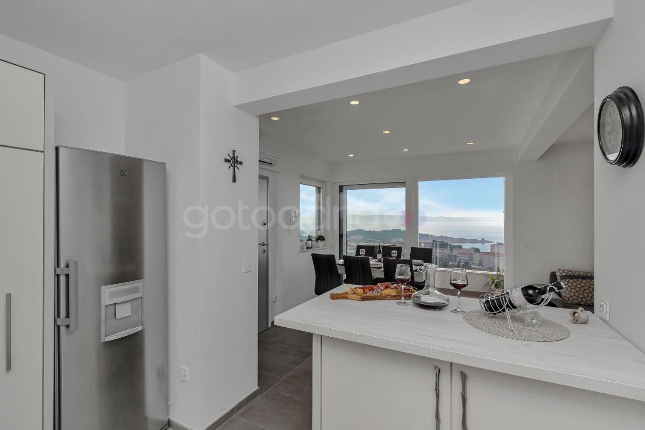 Luxury Apartment Poseidon - Free Beach Parking Makarska Bagian luar foto